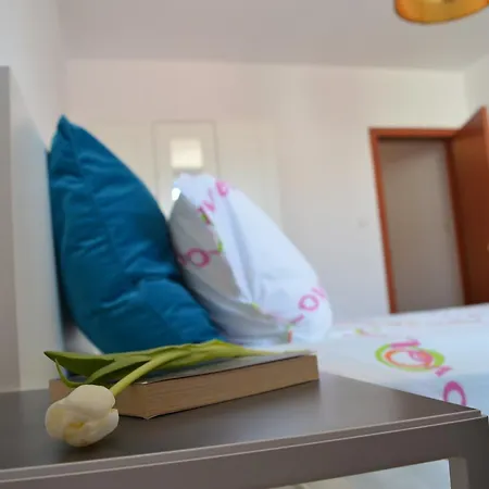 City Center Apatrment Splendid דירה וארנה